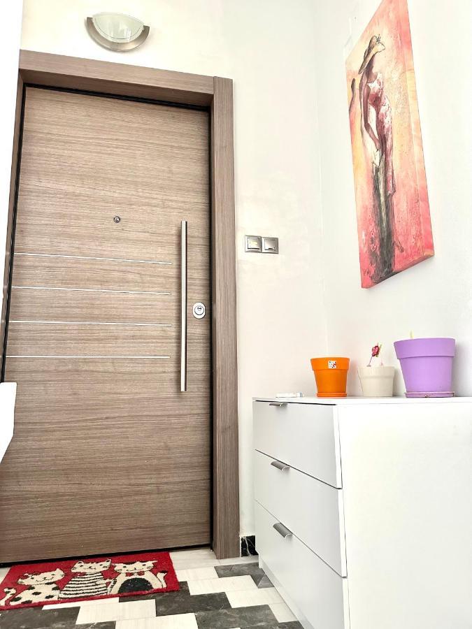 Cozy Apartment With Parking Near The City Center Athens Ngoại thất bức ảnh
