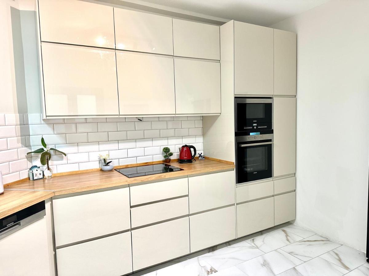 Cozy Apartment With Parking Near The City Center Athens Ngoại thất bức ảnh