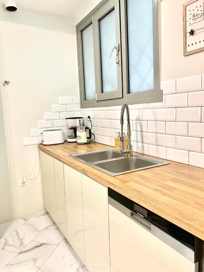 Cozy Apartment With Parking Near The City Center Athens Ngoại thất bức ảnh