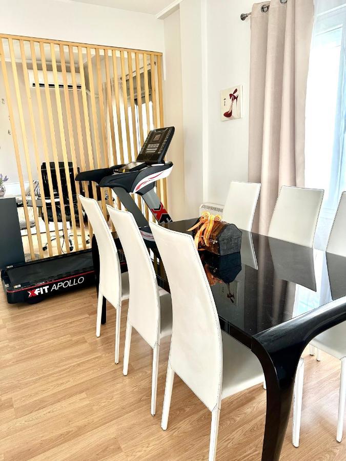 Cozy Apartment With Parking Near The City Center Athens Ngoại thất bức ảnh